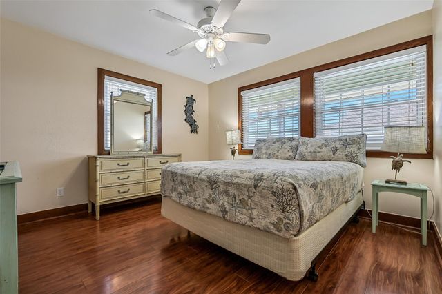 4018 Reeves Drive, Galveston, TX 77554