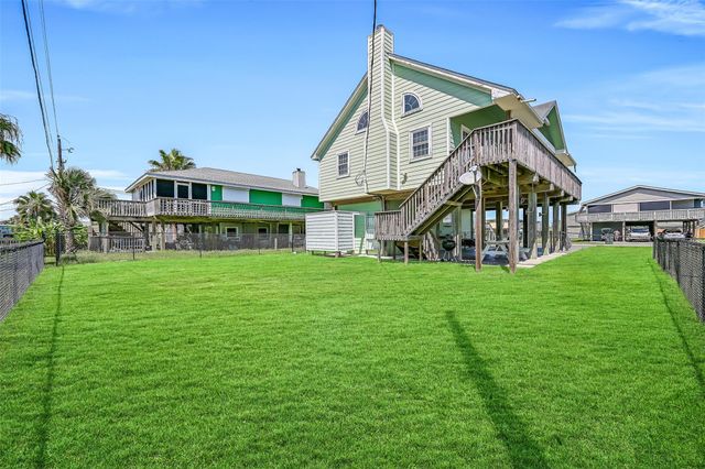 4018 Reeves Drive, Galveston, TX 77554