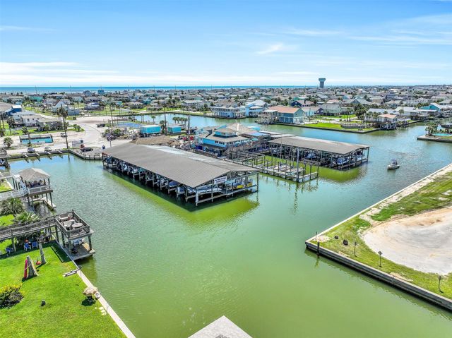 4018 Reeves Drive, Galveston, TX 77554