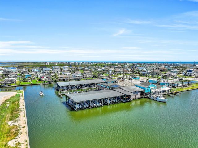 4018 Reeves Drive, Galveston, TX 77554