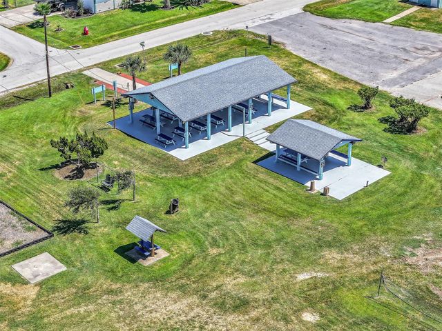 4018 Reeves Drive, Galveston, TX 77554