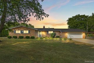 7366 Green Valley Drive, Grand Blanc Charter Township, MI 48439