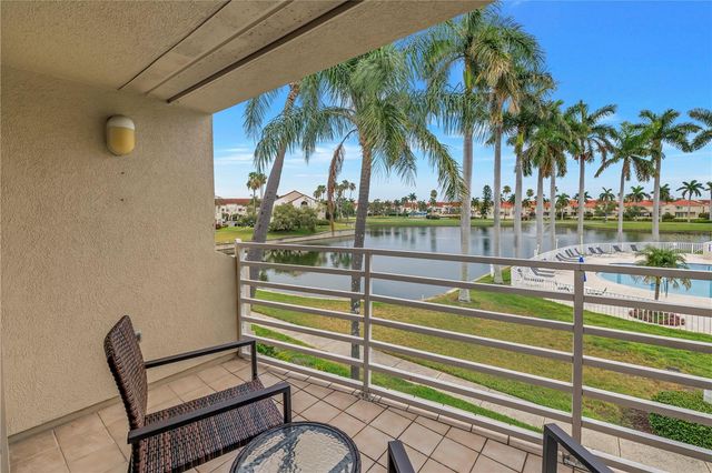 6100 BAHIA DEL MAR CIRCLE 205, St Petersburg, FL 33715