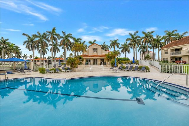 6100 BAHIA DEL MAR CIRCLE 205, St Petersburg, FL 33715