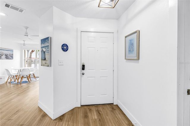 6100 BAHIA DEL MAR CIRCLE 205, St Petersburg, FL 33715