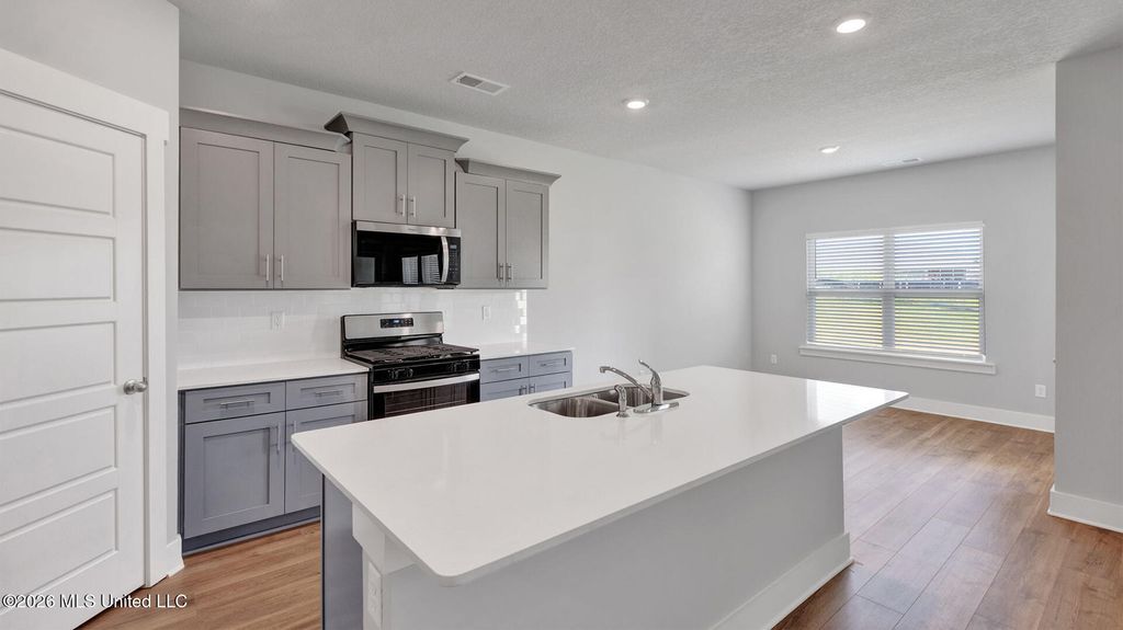 8377 Bankhead Drive, Olive Branch, MS 38654 — photo 4