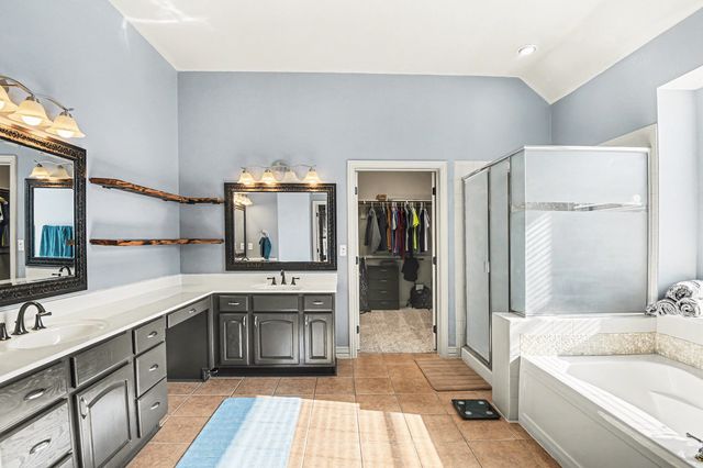 10701 Los Rios Drive, Fort Worth, TX 76179