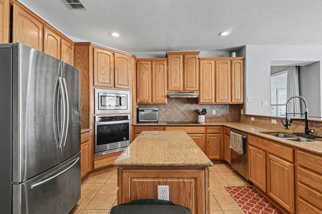 10701 Los Rios Drive, Fort Worth, TX 76179