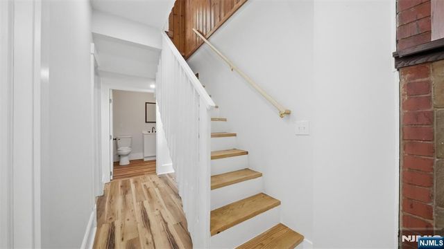 4 Merrie Trail, Denville Township, NJ 07834