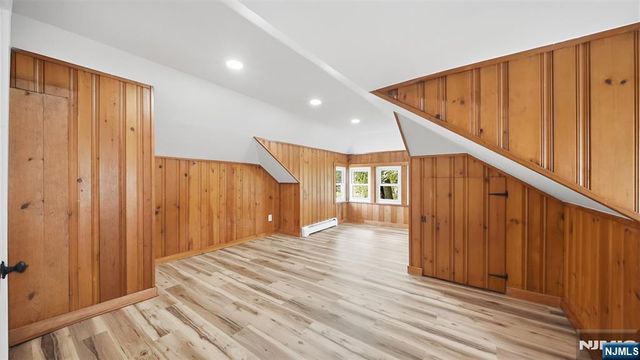 4 Merrie Trail, Denville Township, NJ 07834