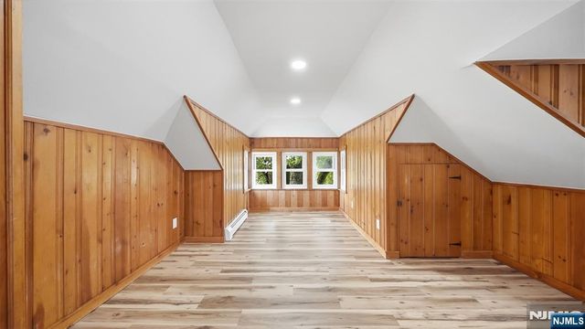 4 Merrie Trail, Denville Township, NJ 07834