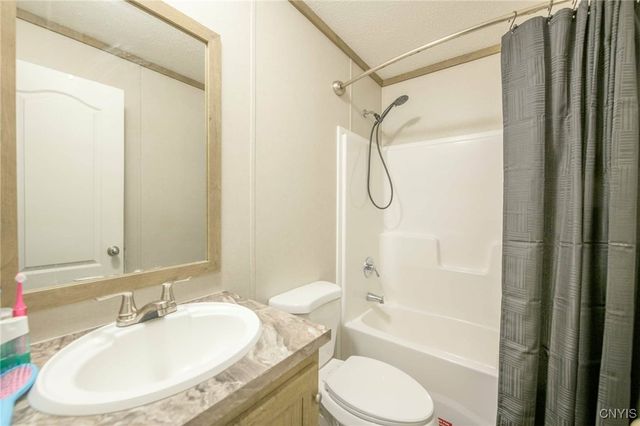 1557 County Route 7, Hannibal, NY 13126