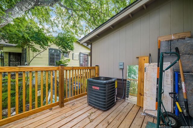 2310 BURNET ST, San Antonio, TX 78202
