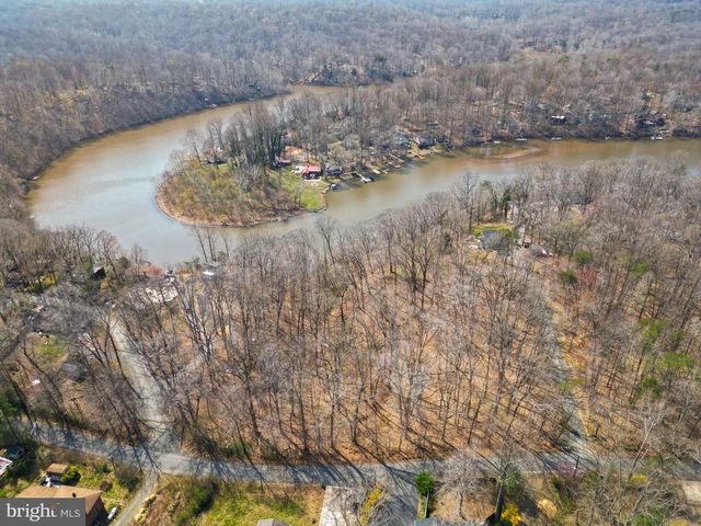 11720 OLYMPIC DR, Manassas, VA 20112