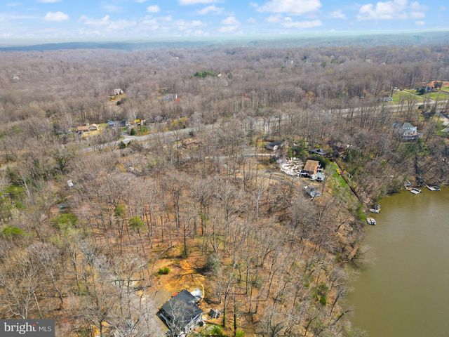 11720 OLYMPIC DR, Manassas, VA 20112