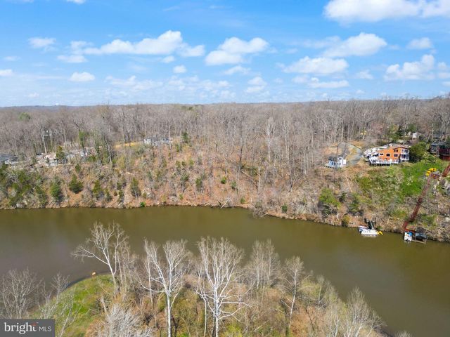 11720 OLYMPIC DR, Manassas, VA 20112