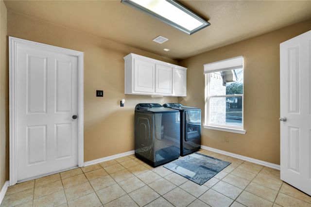 6777 Island Drive, Grand Prairie, TX 75054