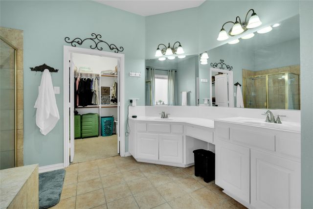 6777 Island Drive, Grand Prairie, TX 75054