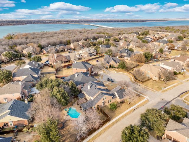 6777 Island Drive, Grand Prairie, TX 75054