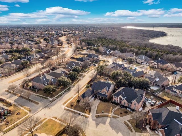 6777 Island Drive, Grand Prairie, TX 75054