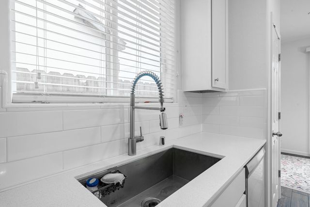 6552 E Huffman Avenue, Fresno, CA 93727