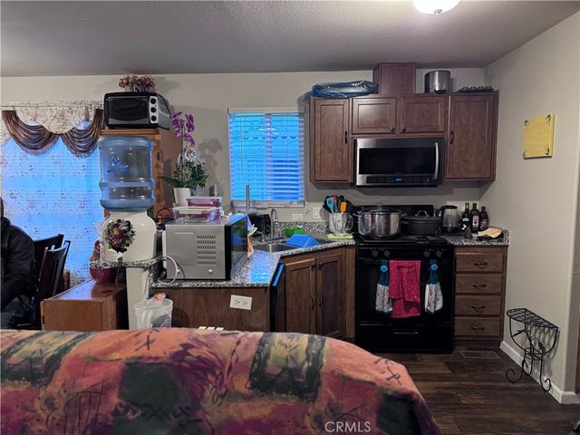 17333 Valley Boulevard 79E, Fontana, CA 92335