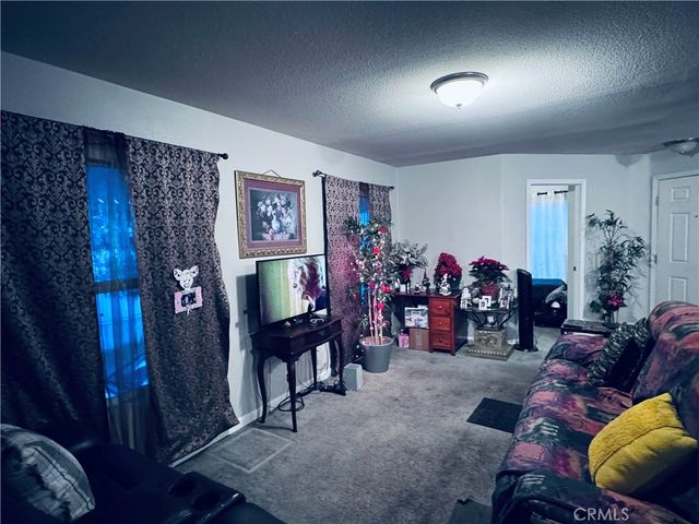 17333 Valley Boulevard 79E, Fontana, CA 92335