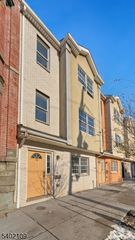 16 E Kinney St, Newark City, NJ 07102