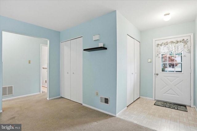 5661 CRABAPPLE DR, Frederick, MD 21703
