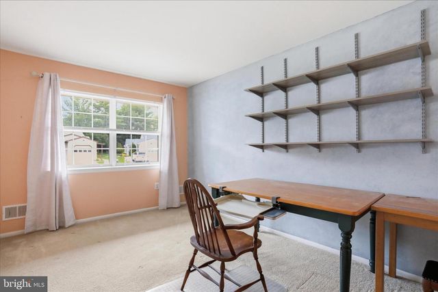5661 CRABAPPLE DR, Frederick, MD 21703