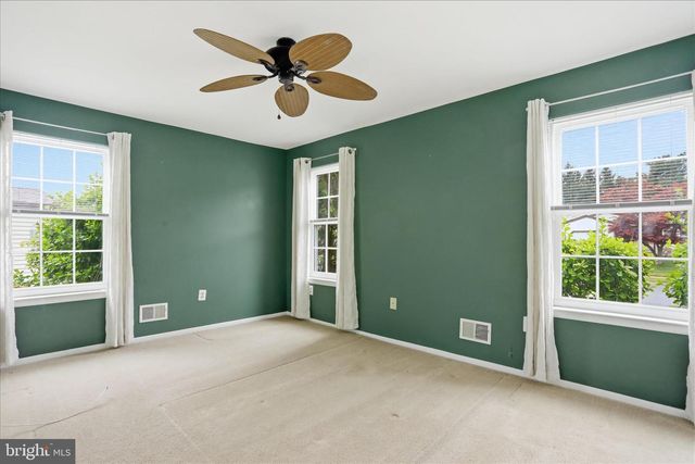 5661 CRABAPPLE DR, Frederick, MD 21703
