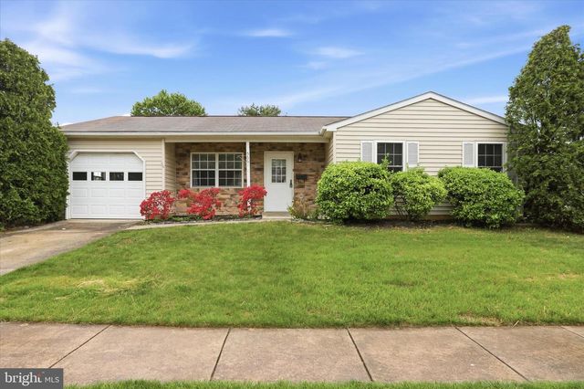 5661 CRABAPPLE DR, Frederick, MD 21703