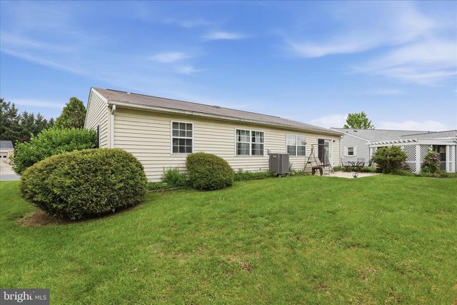 5661 CRABAPPLE DR, Frederick, MD 21703