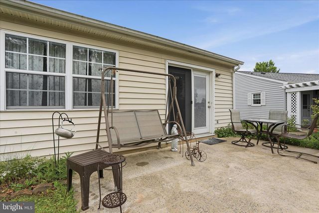 5661 CRABAPPLE DR, Frederick, MD 21703