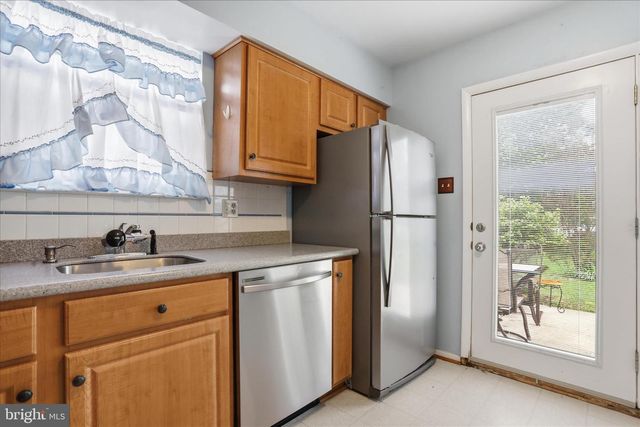 5661 CRABAPPLE DR, Frederick, MD 21703