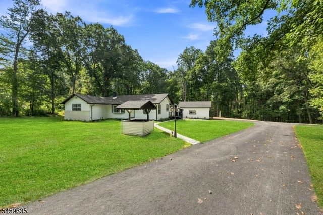 26 Cooper Ln, Chester Twp., NJ 07930