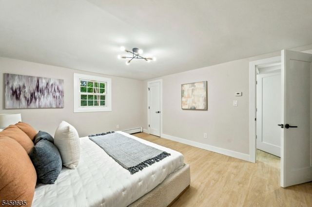 26 Cooper Ln, Chester Twp., NJ 07930