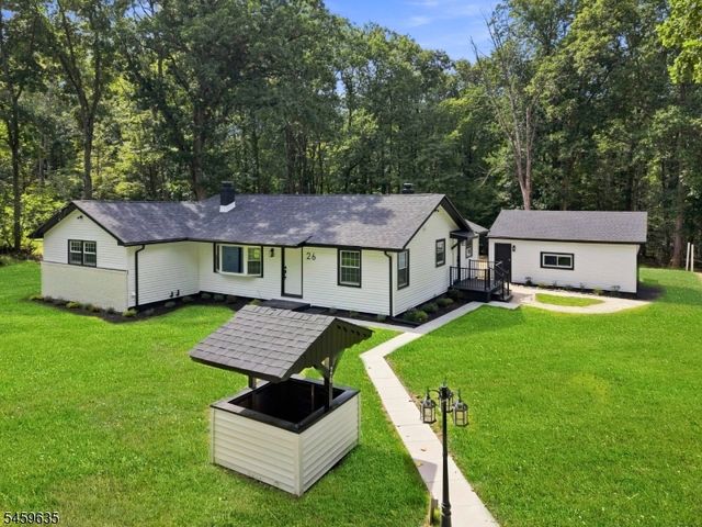 26 Cooper Ln, Chester Twp., NJ 07930