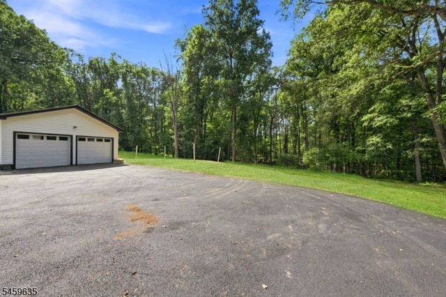 26 Cooper Ln, Chester Twp., NJ 07930