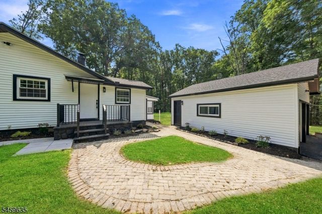 26 Cooper Ln, Chester Twp., NJ 07930