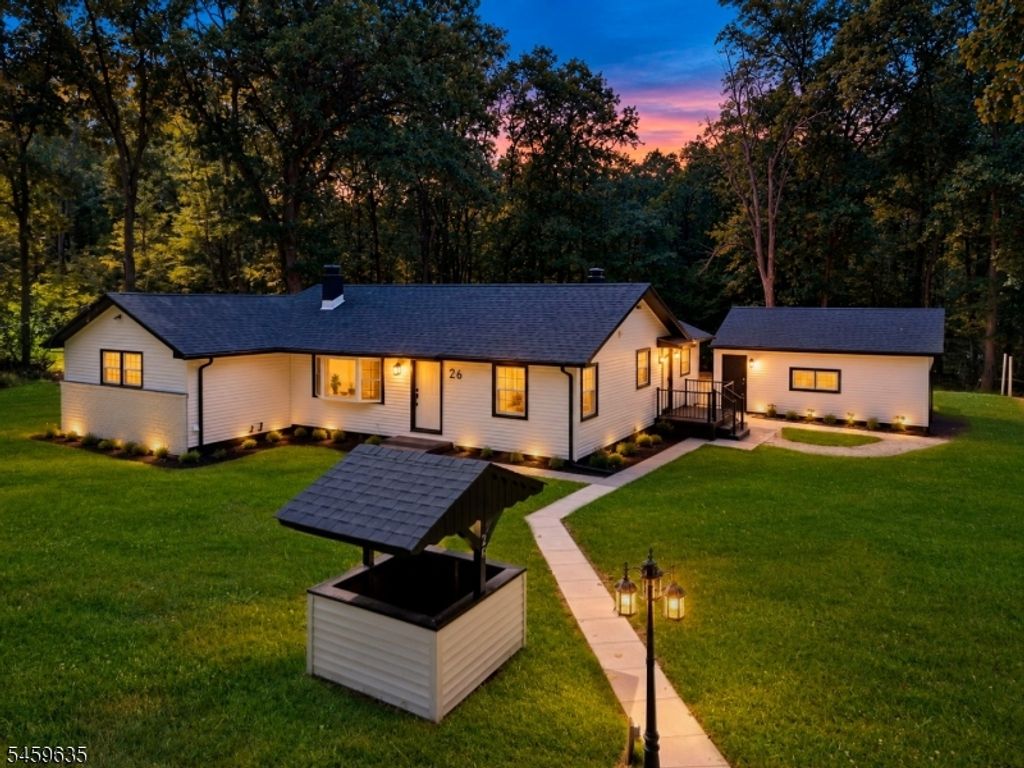 26 Cooper Ln, Chester Twp., NJ 07930