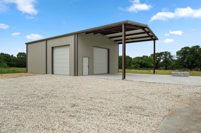 1589 County Road 252, Anderson, TX 77830