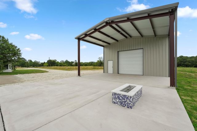 1589 County Road 252, Anderson, TX 77830