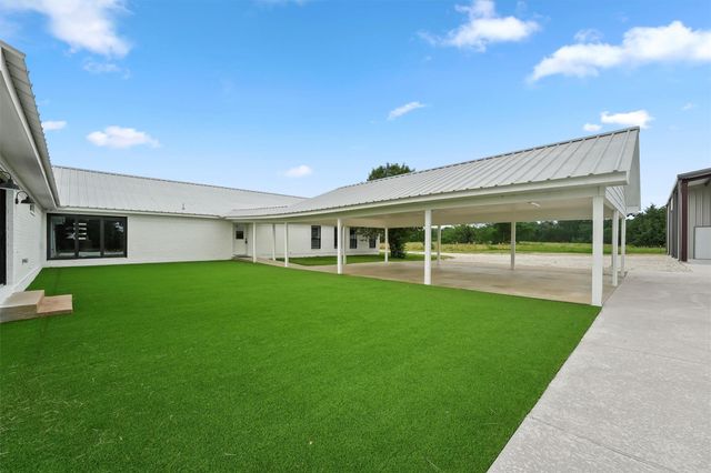 1589 County Road 252, Anderson, TX 77830