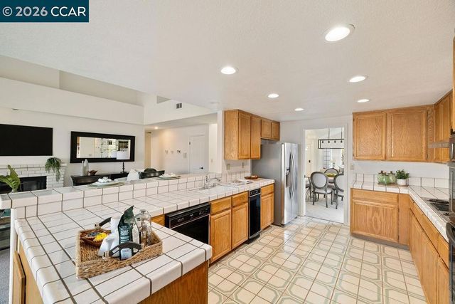 4283 Knollview Dr, Danville, CA 94506