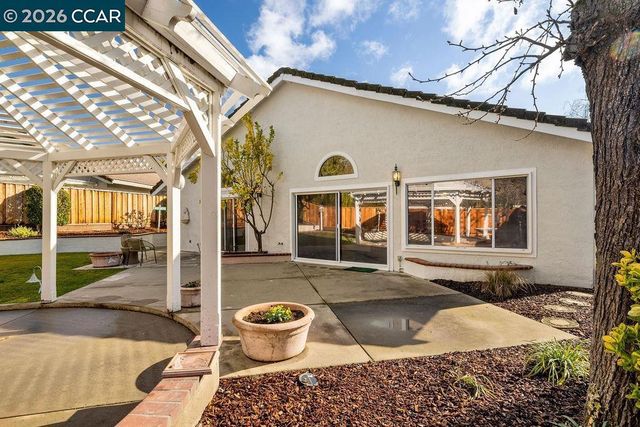 4283 Knollview Dr, Danville, CA 94506