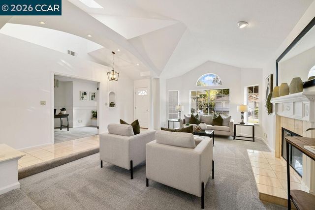 4283 Knollview Dr, Danville, CA 94506