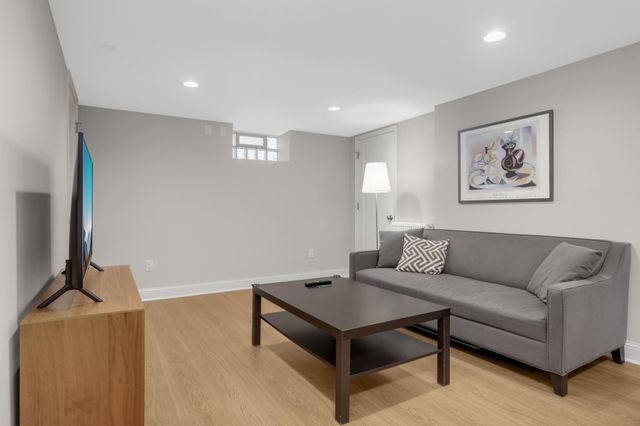 3913 Kipling Avenue, Saint Louis Park, MN 55416