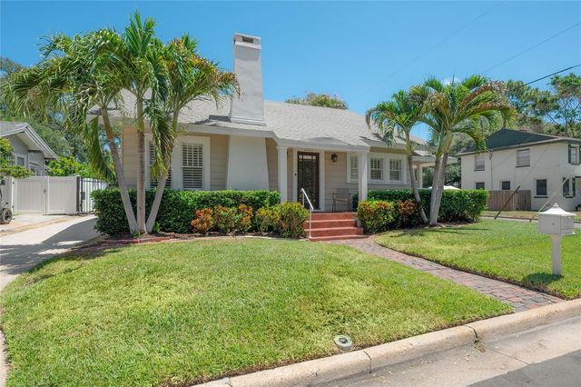 3001 W SAN JOSE STREET, Tampa, FL 33629