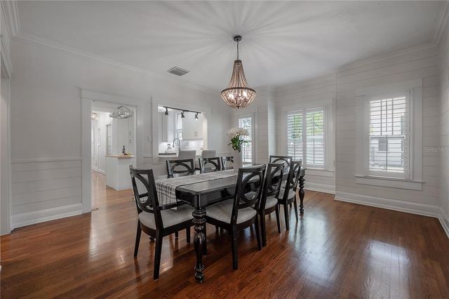 3001 W SAN JOSE STREET, Tampa, FL 33629